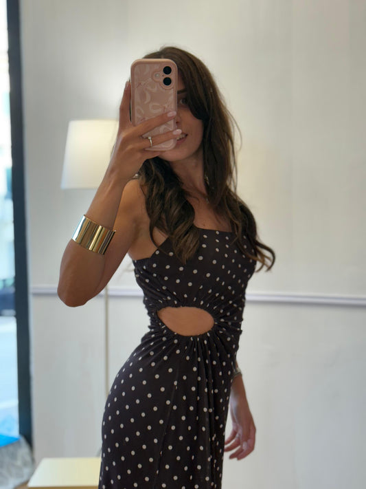 ABITO MARRONE A POIS