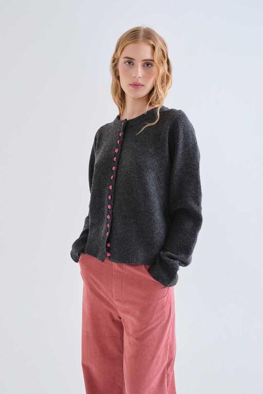 CARDIGAN GRIGIO CON BOTTONI ROSA