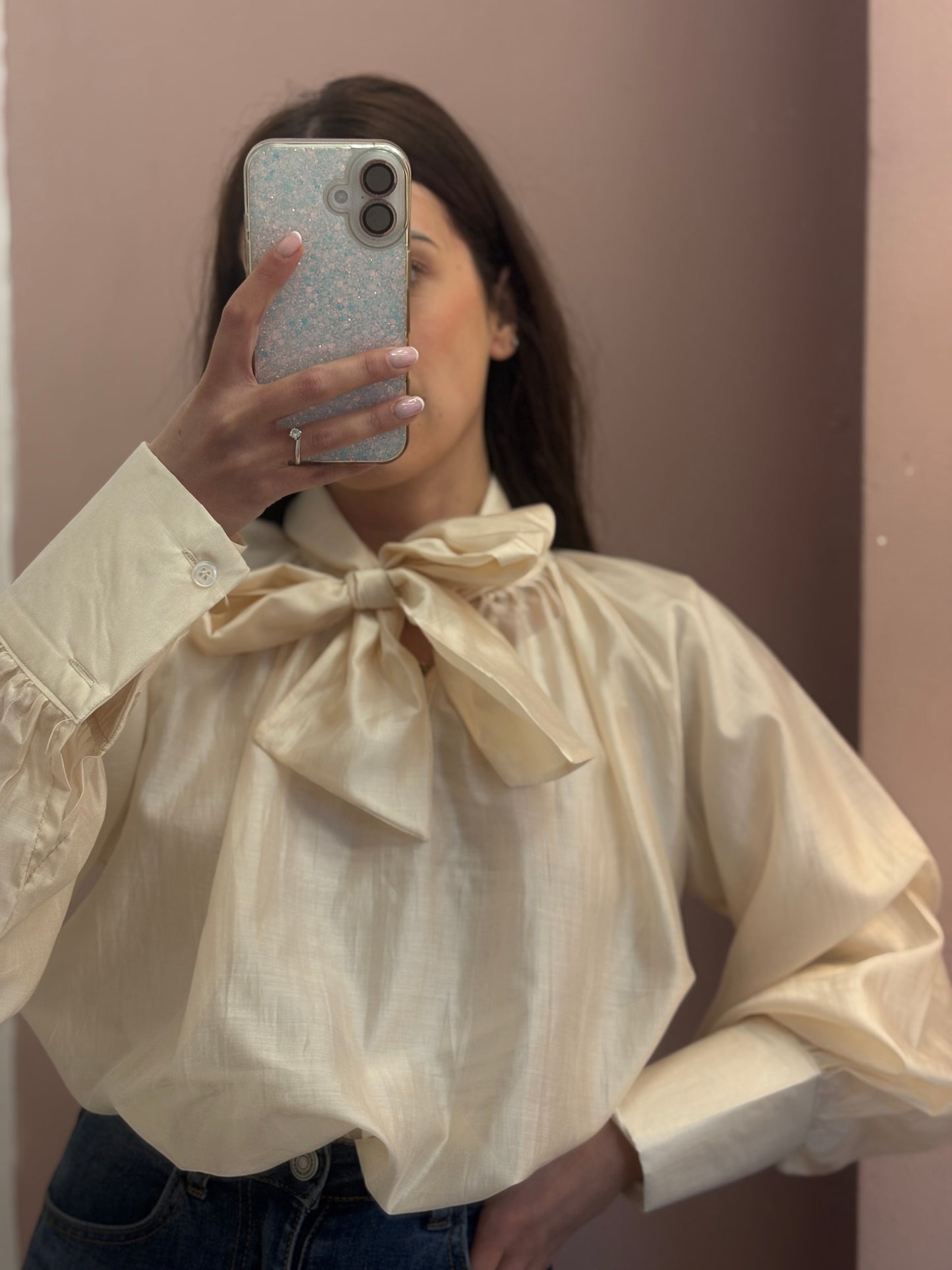 CAMICIA CHIFFON CON FIOCCO PANNA