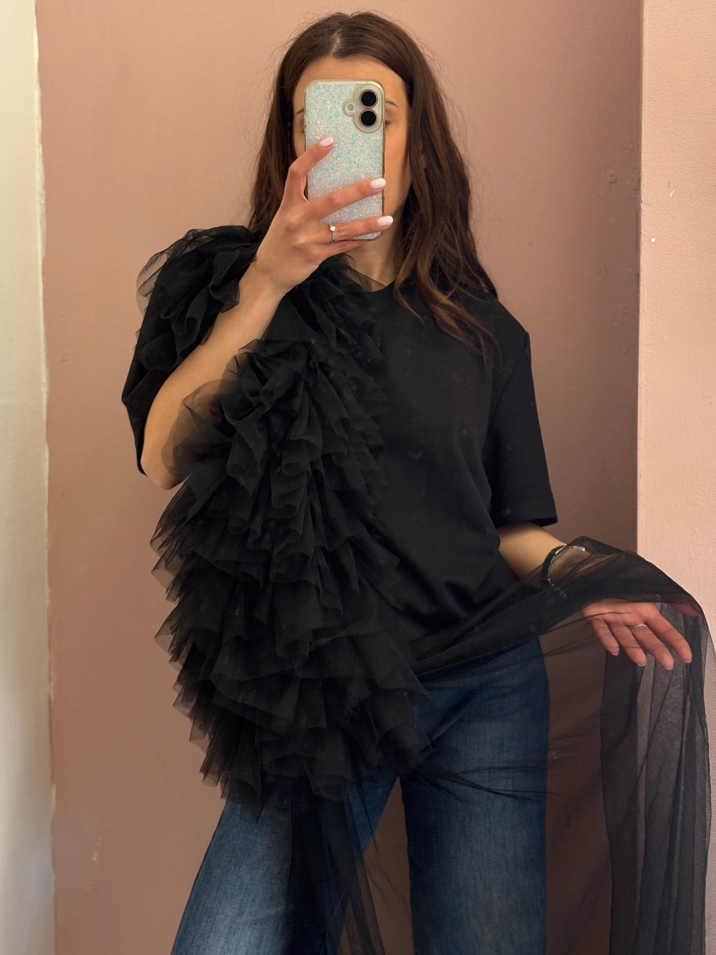 T-SHIRT NERA CON TULLE