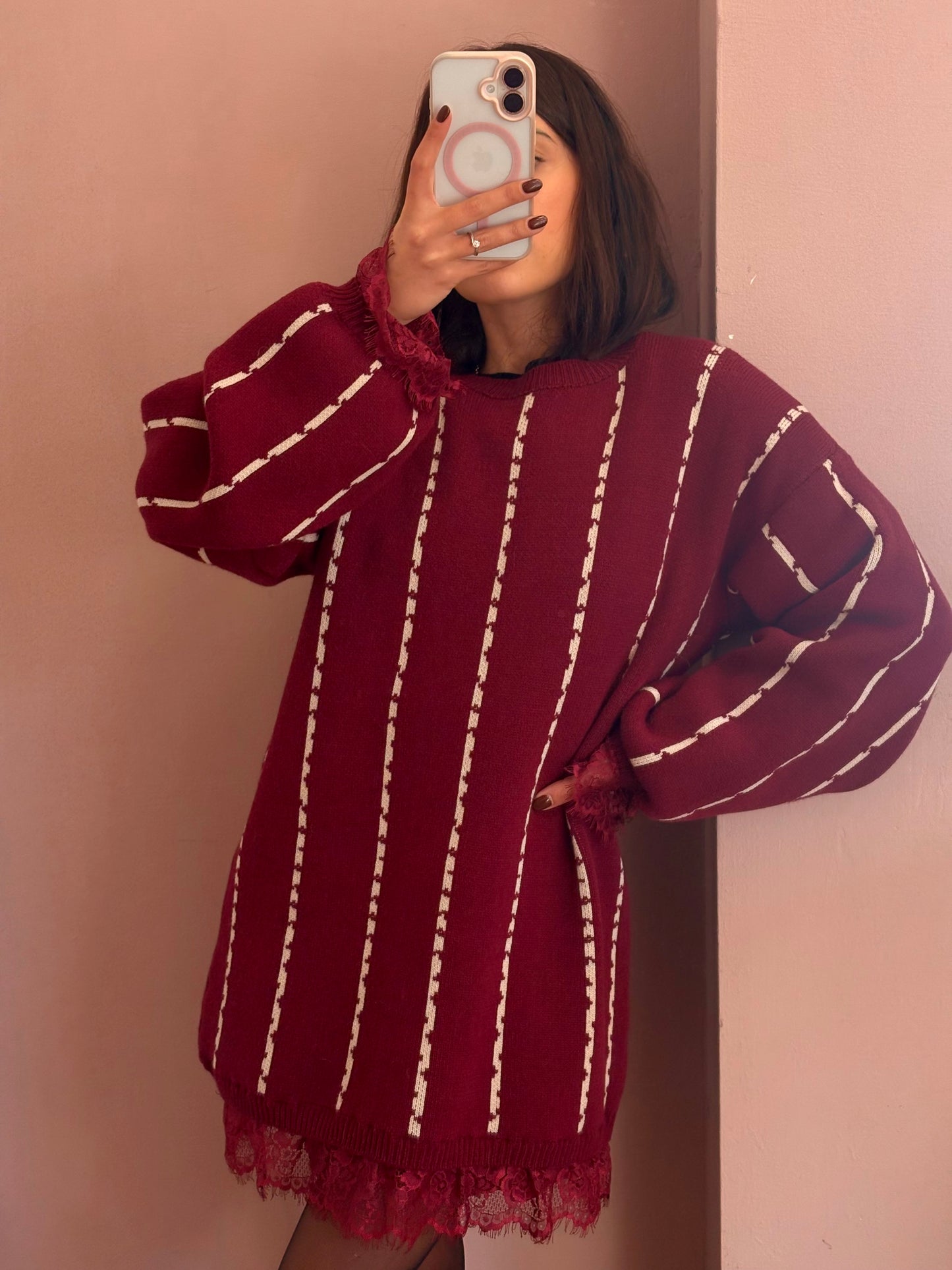 MAXI PULL CON PIZZO BORDEAUX