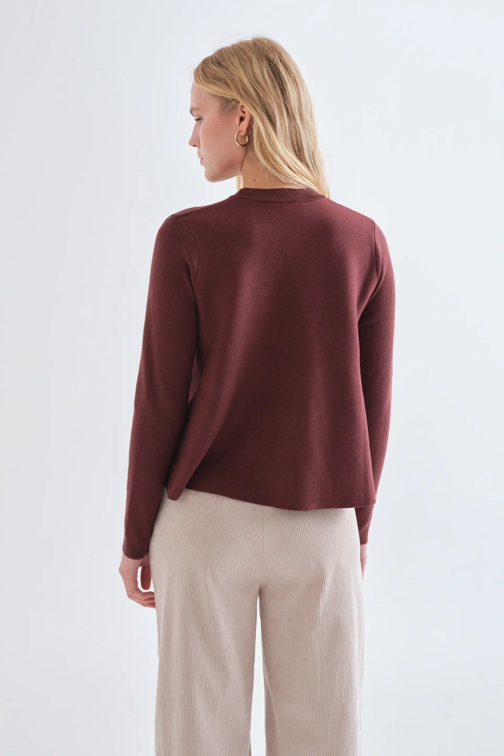 MAGLIA TRAPEZIO MARRONE