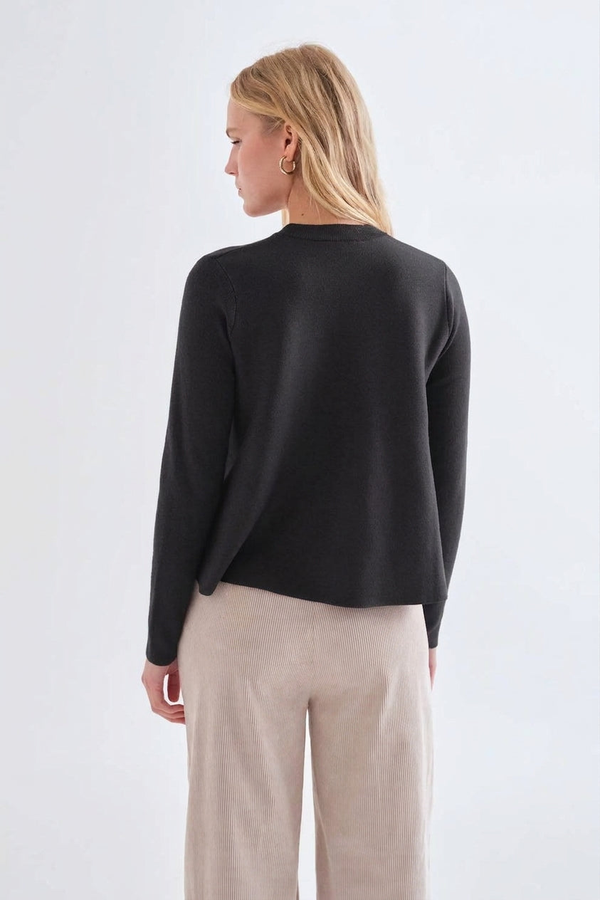 MAGLIA TRAPEZIO NERA