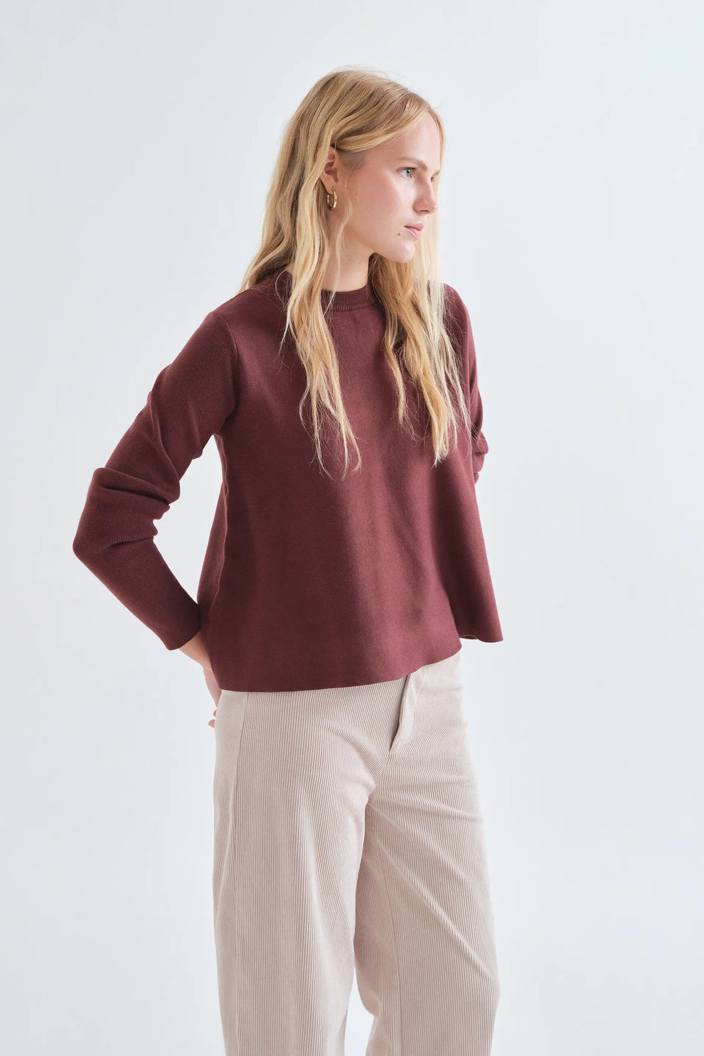 MAGLIA TRAPEZIO MARRONE